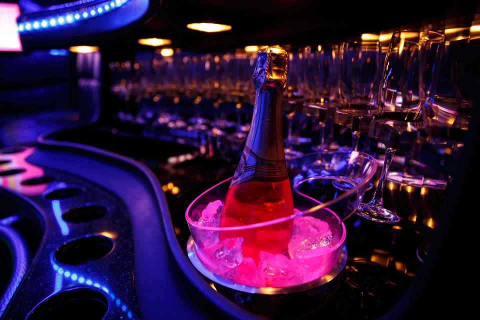 �����W���p�[�e�B���o�B�e�T�[�r�X�́u�����W���T�[�r�X�D�y�v